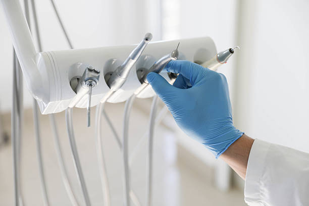 Professional Emergency Dentist technician working in Arcola, IL